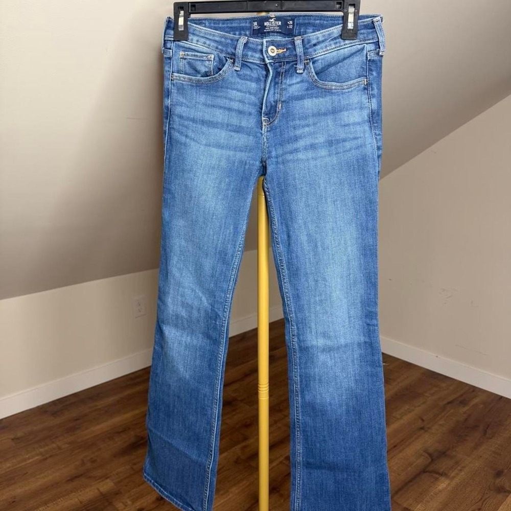 Hollister Low-Rise Bootcut Jeans W26 L32 Medium Wash Y2K Fall Jeans